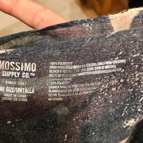 Mossimo Supply Co. stars and stripe red, white and blue infinity scarf. EUC - Picture 9 of 10